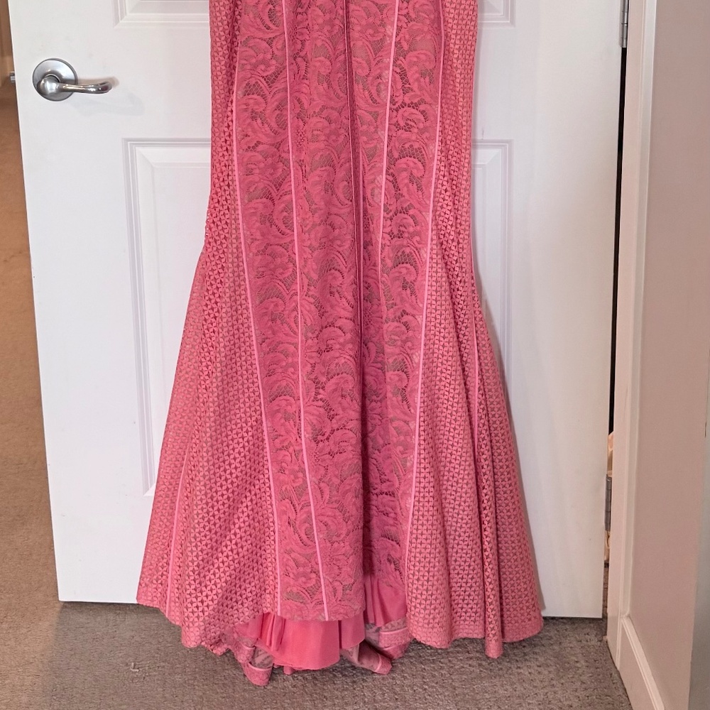 J Mendel - new : coral trumpet style lace overlay gown - Picture 7 of 7